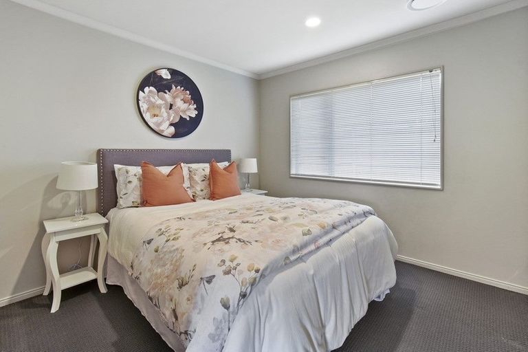 Photo of property in 6 Fergy Crescent, Wattle Downs, Auckland, 2103