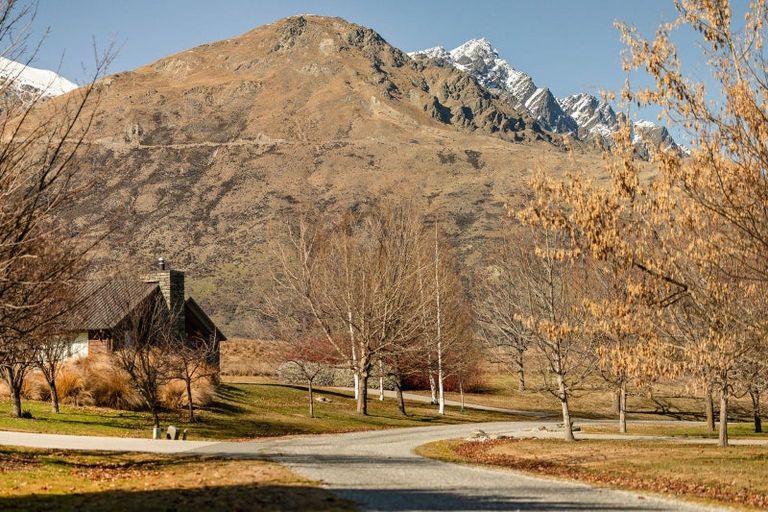 Photo of property in 44 Springbank Grove, Lower Shotover, Queenstown, 9371