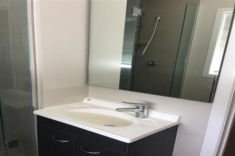 Photo of property in 2/14 Corunna Road, Milford, Auckland, 0620