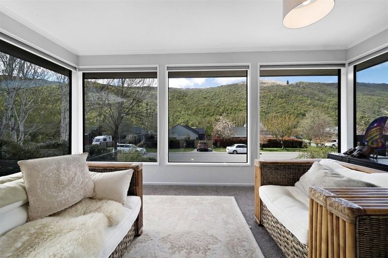 Photo of property in 80 Devon Street, Arrowtown, 9302