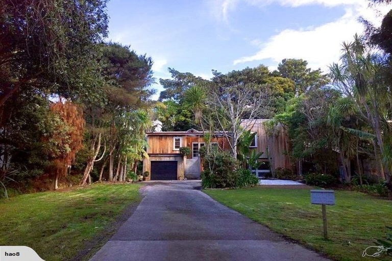 Photo of property in 34 Sandown Road, Rothesay Bay, Auckland, 0630