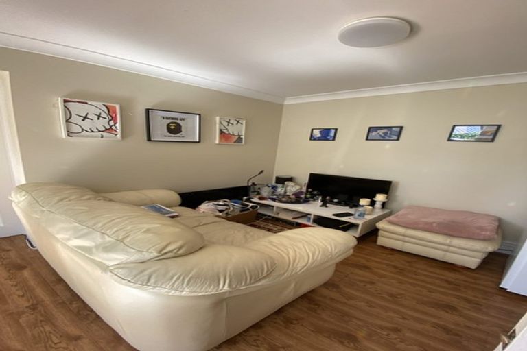 Photo of property in 187a Browns Bay Road, Browns Bay, Auckland, 0630