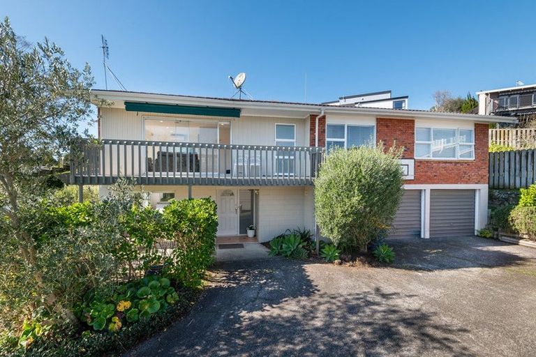 Photo of property in 80 Glencoe Road, Browns Bay, Auckland, 0630