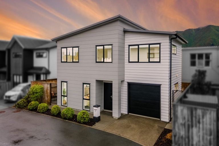 Photo of property in 10 Okoutu Lane, Moera, Lower Hutt, 5010