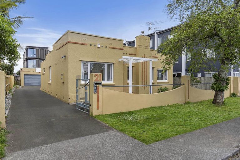 Photo of property in 21 Lomond Street, Takapuna, Auckland, 0622