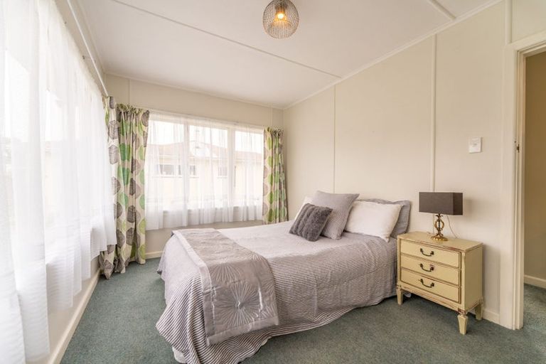 Photo of property in 94 Wilson Street, Geraldine, 7930