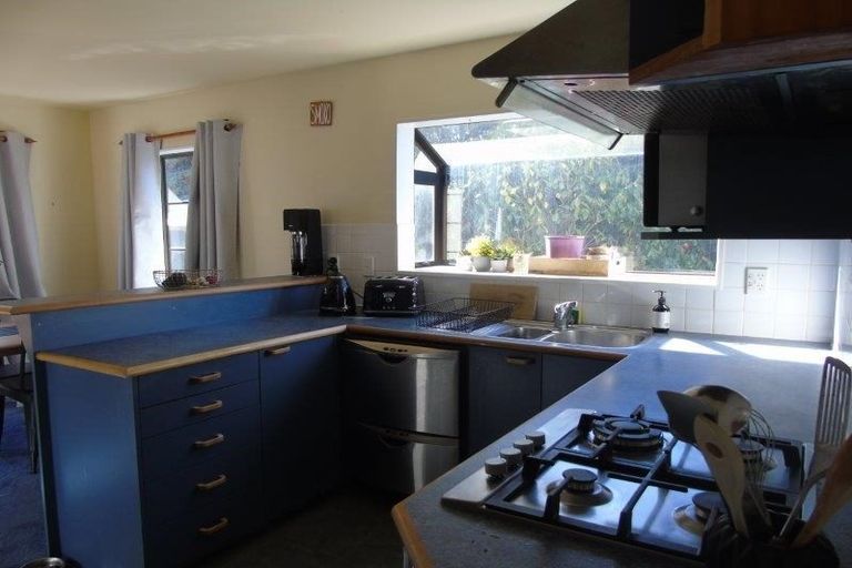 Photo of property in 48 Percy Dyett Drive, Karori, Wellington, 6012