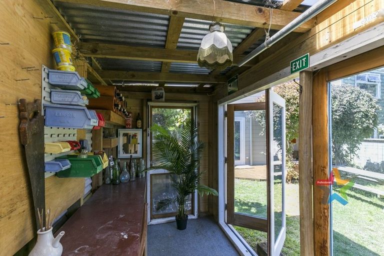 Photo of property in 60 Stanley Street, Berhampore, Wellington, 6023