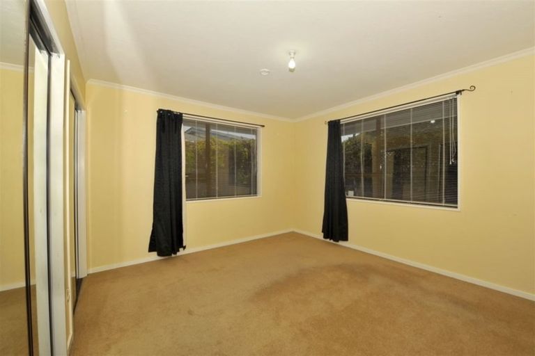 Photo of property in 1/54a Aorangi Road, Bryndwr, Christchurch, 8053