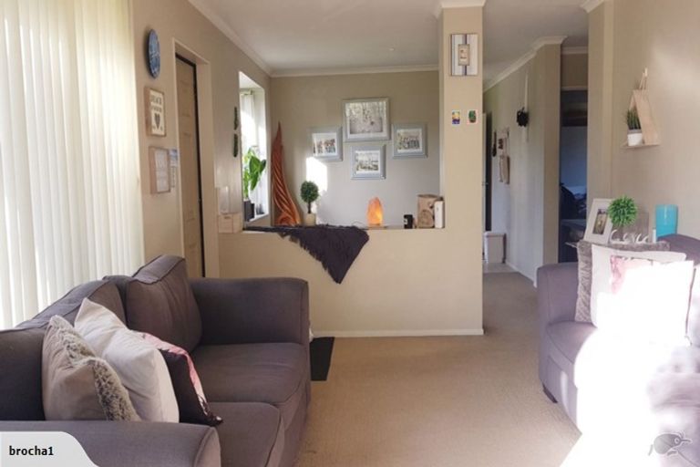 Photo of property in 26a Kinleith Way, Albany, Auckland, 0632