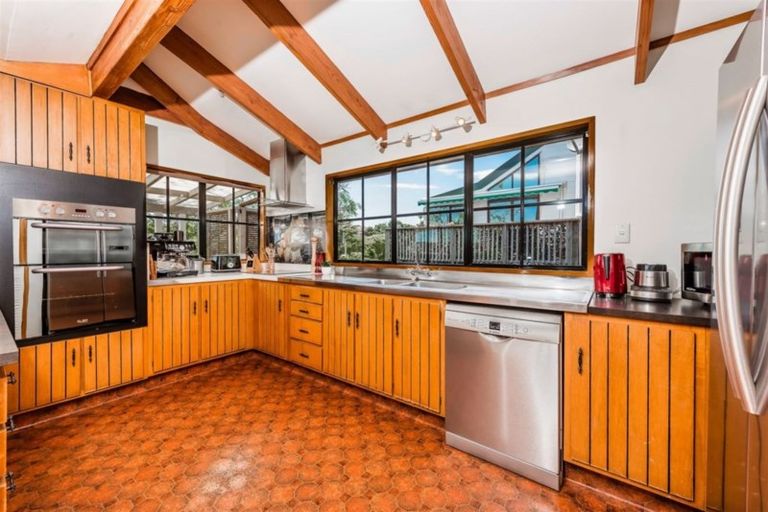 Photo of property in 1/3 Lynngate Place, Hillcrest, Auckland, 0627