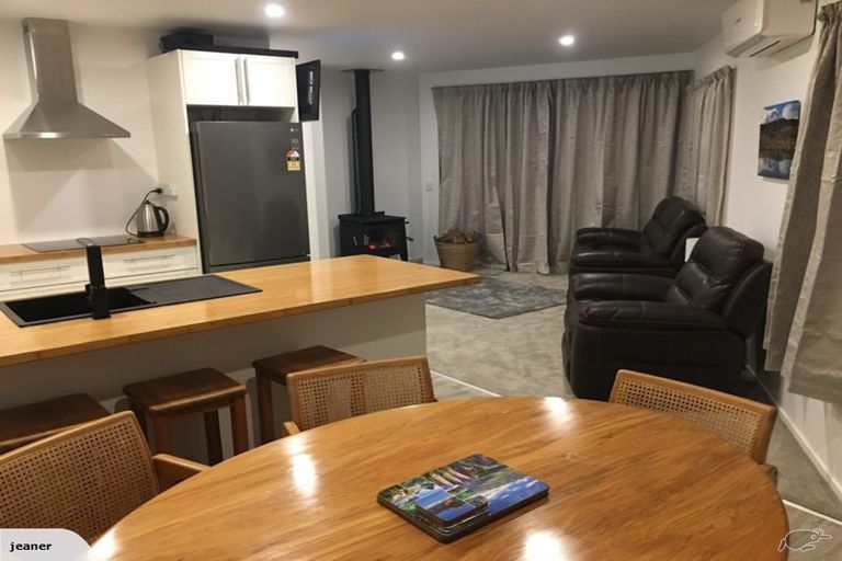 Photo of property in 2 Park Avenue Mews, Ohakune, 4625