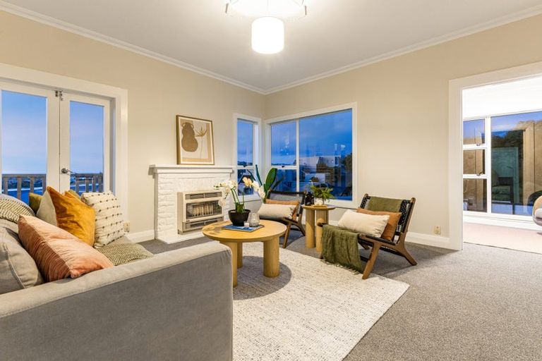 Photo of property in 78 Bayview Road, Paremata, Porirua, 5024