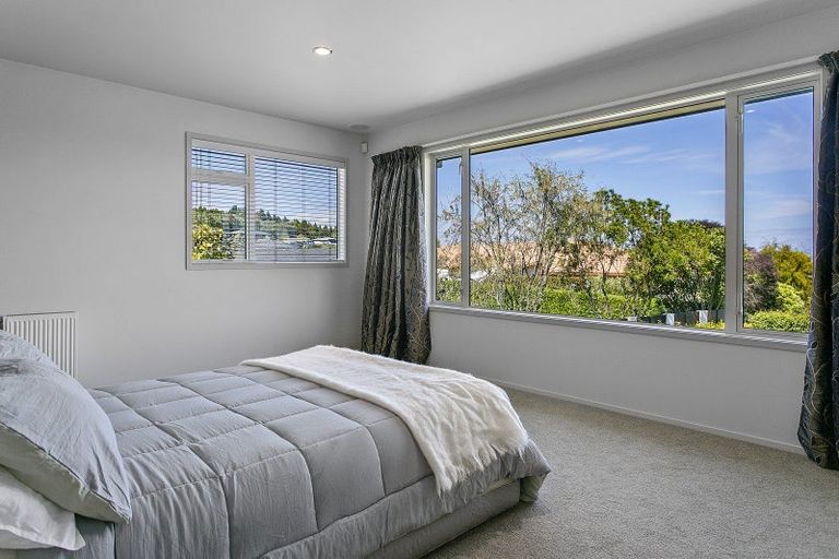 Photo of property in 19 Magnolia Rise, Waipahihi, Taupo, 3330