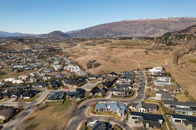 Photo of property in 40 Kelliher Drive, Wanaka, 9305