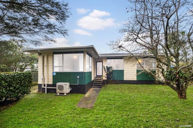 Photo of property in 1 Murillo Place, Henderson, Auckland, 0612