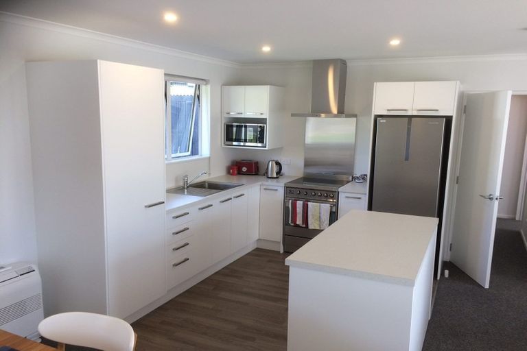 Photo of property in 9 Totara Drive, Duvauchelle, 7581