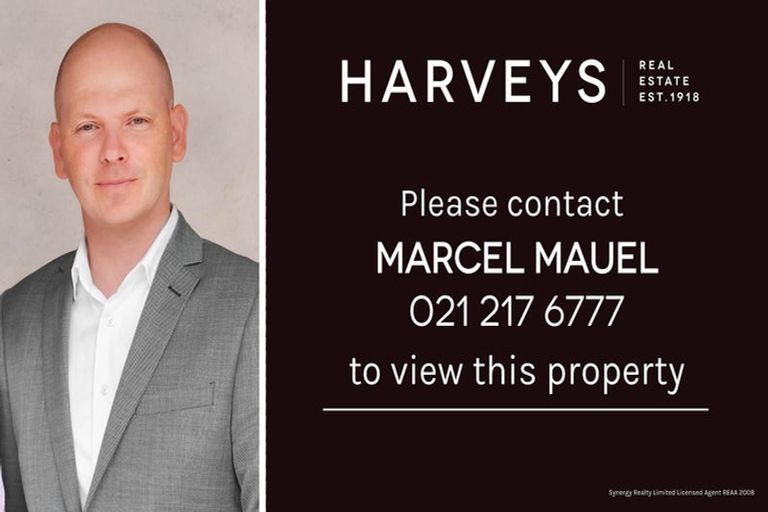 Photo of property in 7 Kamara Road, Glen Eden, Auckland, 0602