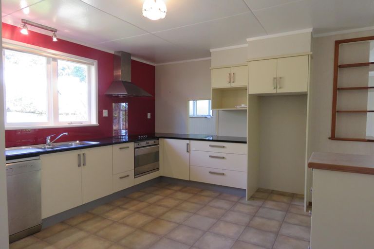 Photo of property in 6 Kupe Road, Coopers Beach, 0420