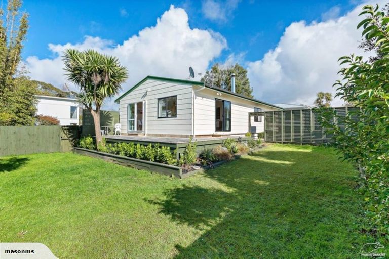 Photo of property in 2/106 Seymour Road, Sunnyvale, Auckland, 0612