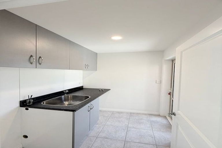 Photo of property in 5 Royal Elm Lane, Bryndwr, Christchurch, 8053