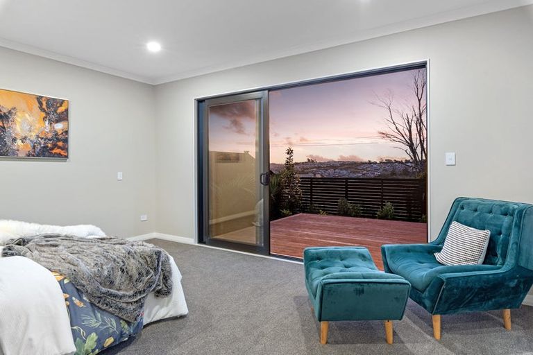 Photo of property in 56 Kewa Road, Albany Heights, Auckland, 0632