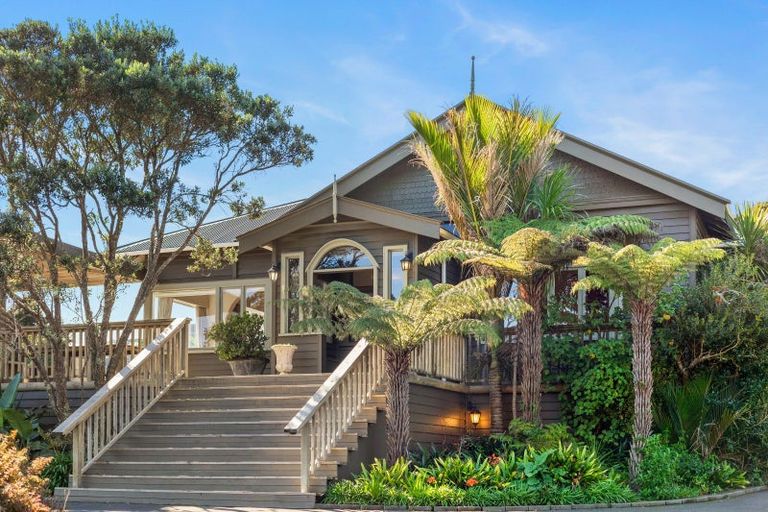 Photo of property in 193 Valley Road, Waimauku, 0881