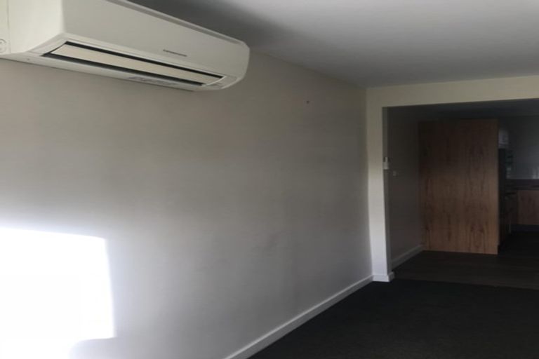 Photo of property in 20 Barnes Road, Redwood, Christchurch, 8051