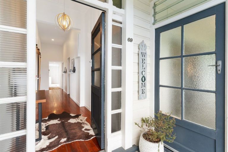 Photo of property in 69 Bannister Street, Masterton, 5810