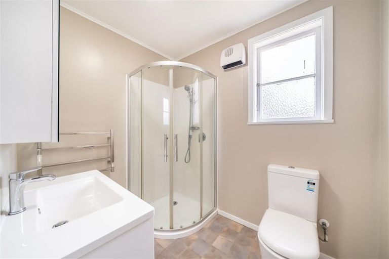 Photo of property in 8 Mcparland Street, Ebdentown, Upper Hutt, 5018