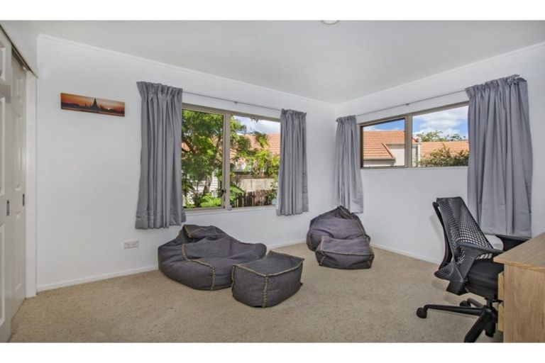 Photo of property in 6 Howards Way, Te Kamo, Whangarei, 0112