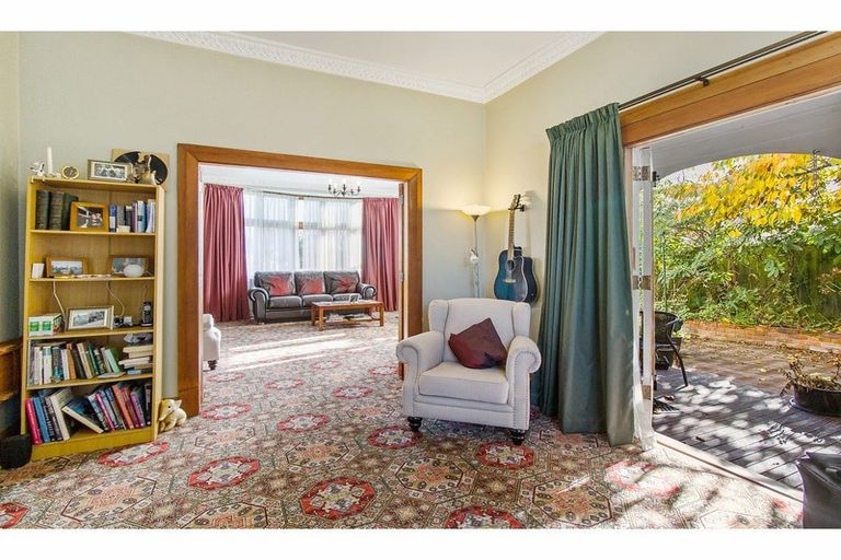 Photo of property in 73 Avenue Road, West End, Timaru, 7910