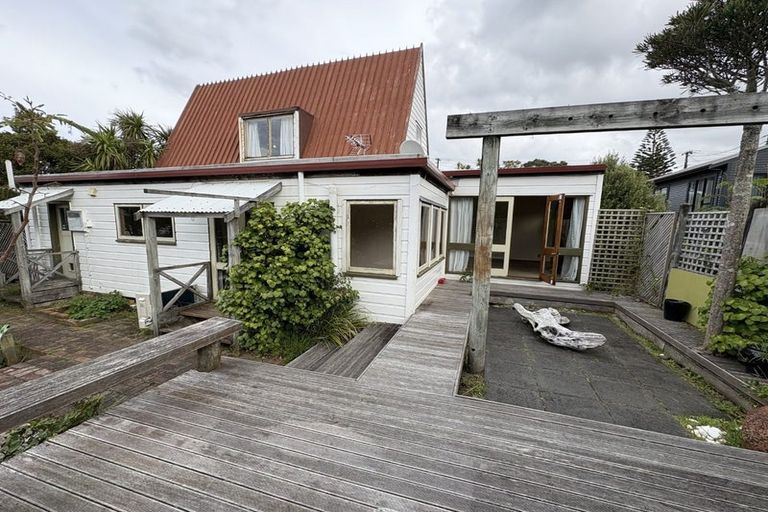 Photo of property in 14 Karamu Street, Ngaio, Wellington, 6035