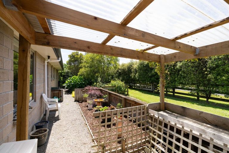 Photo of property in 1087 Queen Street East, Levin, 5571