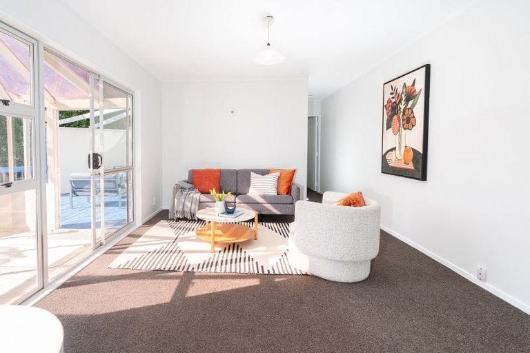 Photo of property in 11 Selkirk Way, Karori, Wellington, 6012