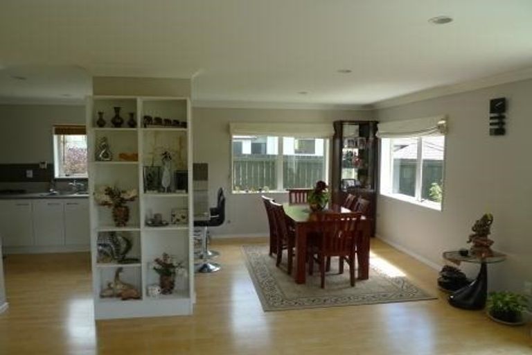 Photo of property in 41 Erlestoke Crescent, Churton Park, Wellington, 6037