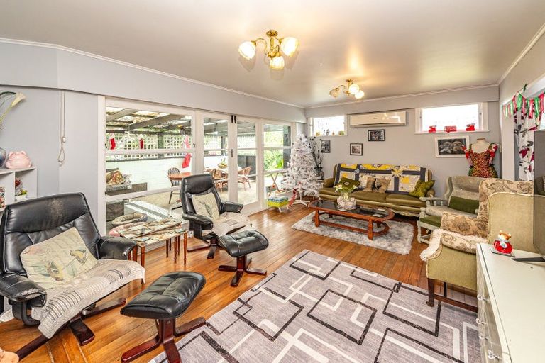 Photo of property in 64 Wikitoria Road, Putiki, Whanganui, 4501