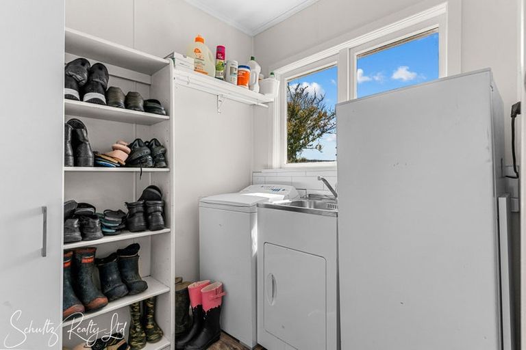 Photo of property in 20 Bickerstaffe Road, Maungaturoto, 0520