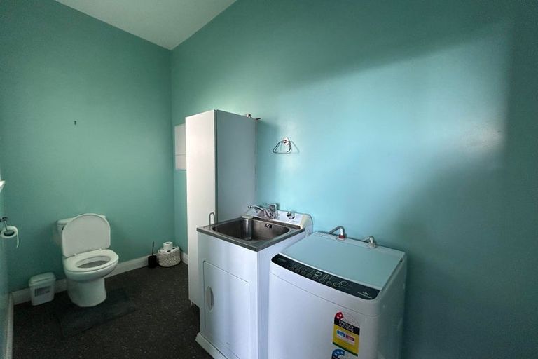 Photo of property in 196 Main Road South, Levin, 5510