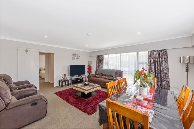 Photo of property in 1/6 Sunnybrae Road, Hillcrest, Auckland, 0627