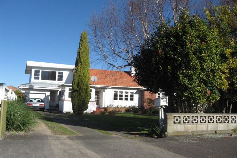 Photo of property in 248 College Street, West End, Palmerston North, 4412