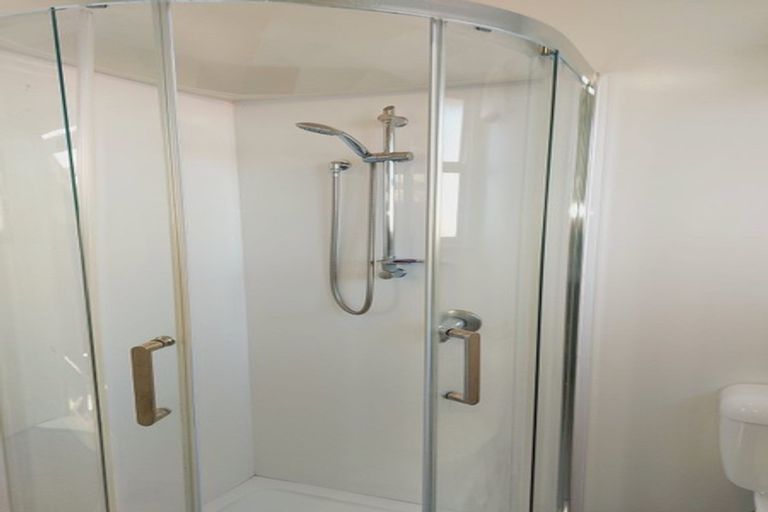 Photo of property in 6 Homer Place, Upper Riccarton, Christchurch, 8041