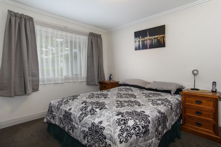 Photo of property in 1 Laura Avenue, Ohauiti, Tauranga, 3112
