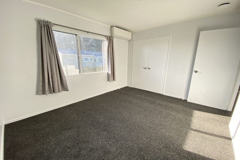 Photo of property in 6/17a Idesia Place, Totara Heights, Auckland, 2105