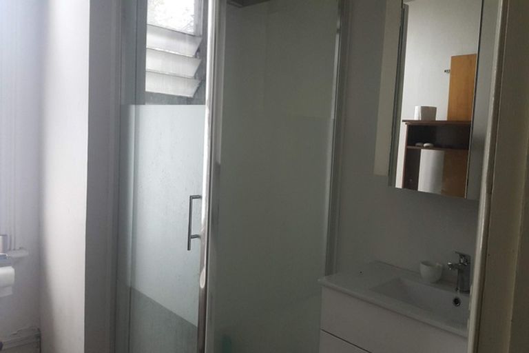 Photo of property in 1/252 Lincoln Road, Addington, Christchurch, 8024