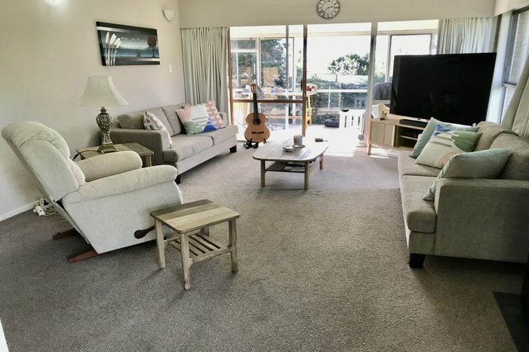 Photo of property in 1 Riverlea Avenue, Pakuranga, Auckland, 2010