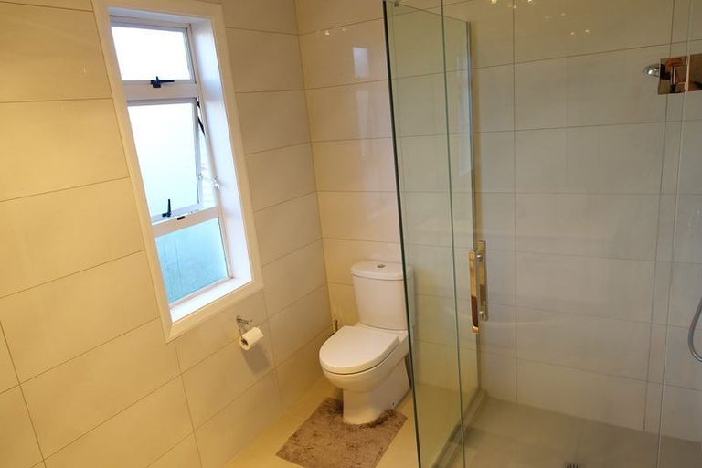 Photo of property in 1/137 Abbotts Way, Remuera, Auckland, 1050