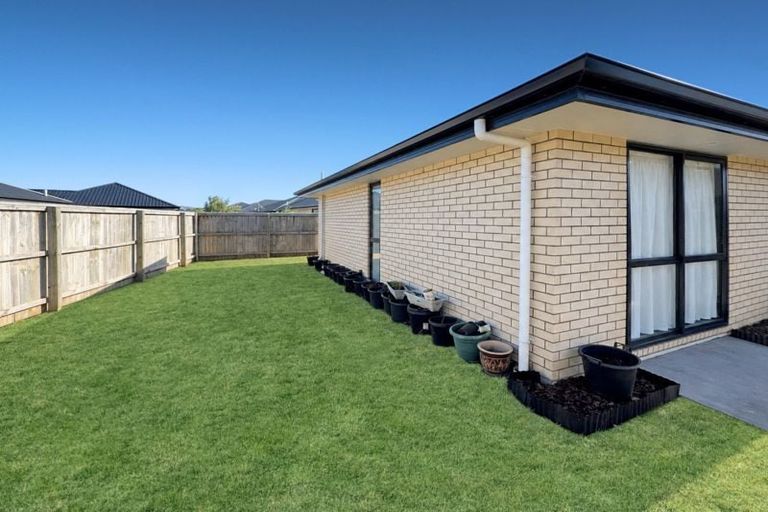 Photo of property in 18 Allied Road, Halswell, Christchurch, 8025