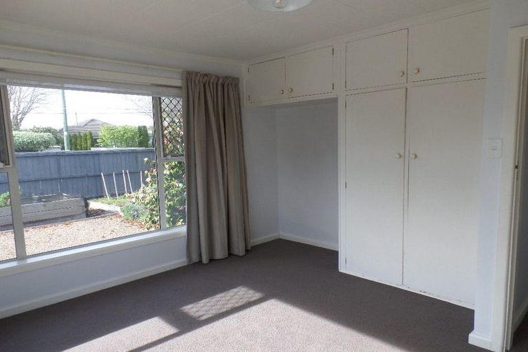 Photo of property in 265 Weston Road, Mairehau, Christchurch, 8052