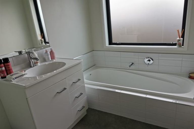 Photo of property in 48 Brittan Drive, Rolleston, 7615